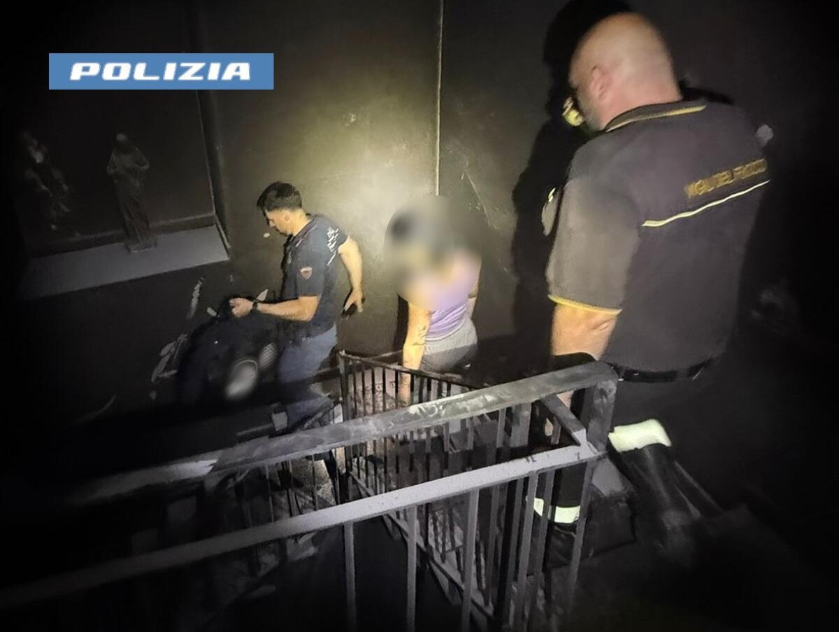 Incendio a Catania: polizia salva 7 persone e animali, arrestato 29enne per droga - 