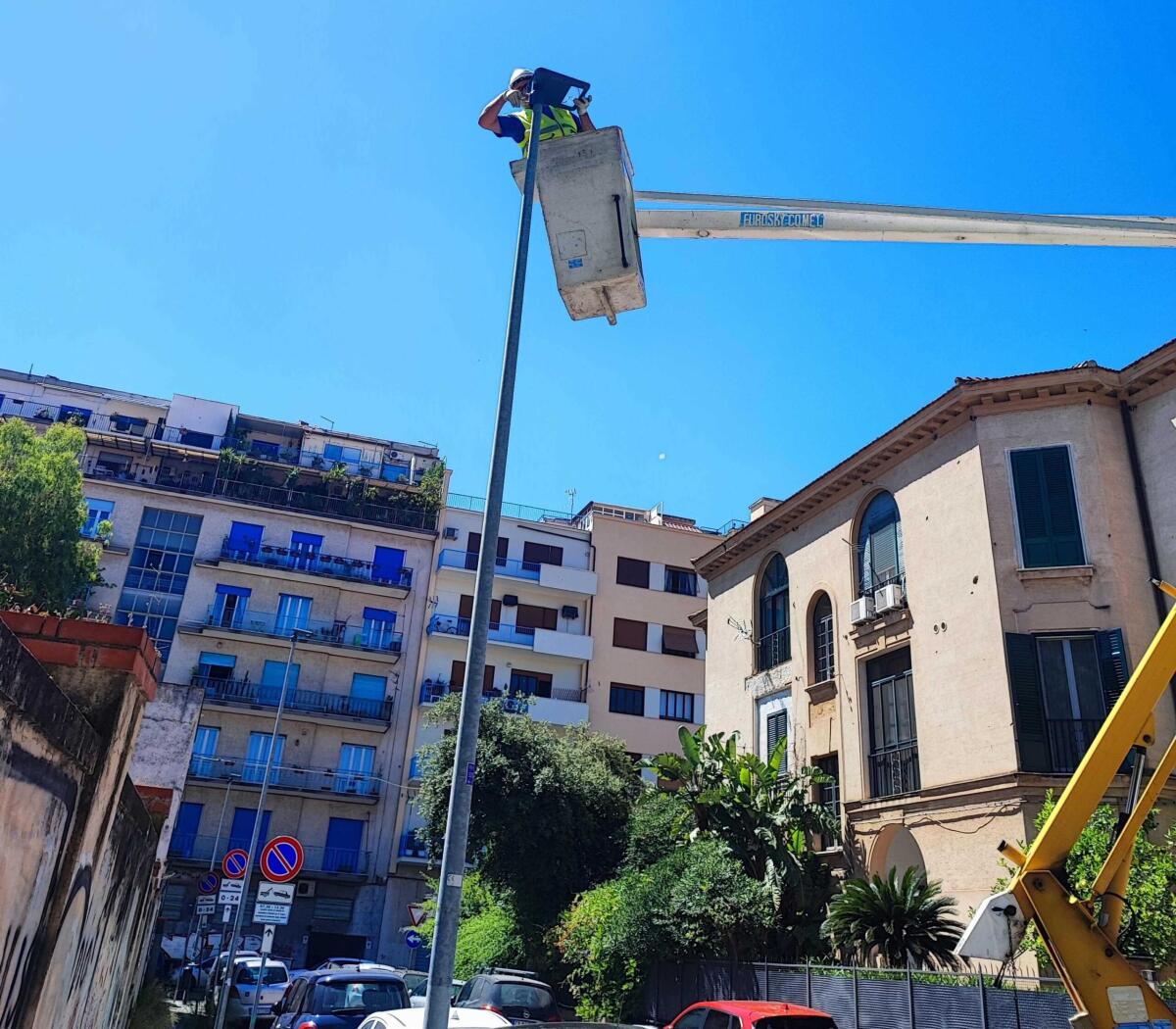 Palermo: 22 punti luce sostituiti con LED in tre vie, intervento pilota da 7.000 euro - 