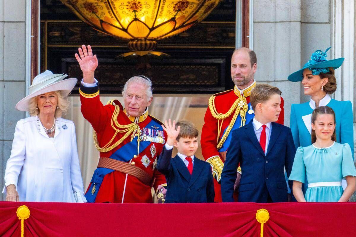 Londra celebra il compleanno di Re Carlo III, sabato la 'Trooping the Colour' - 