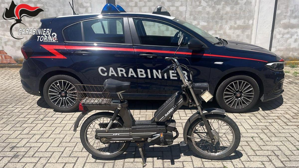 Torino, motorino rubato nel 1984: ritrovato e restituito al proprietario 42 anni dopo - 
