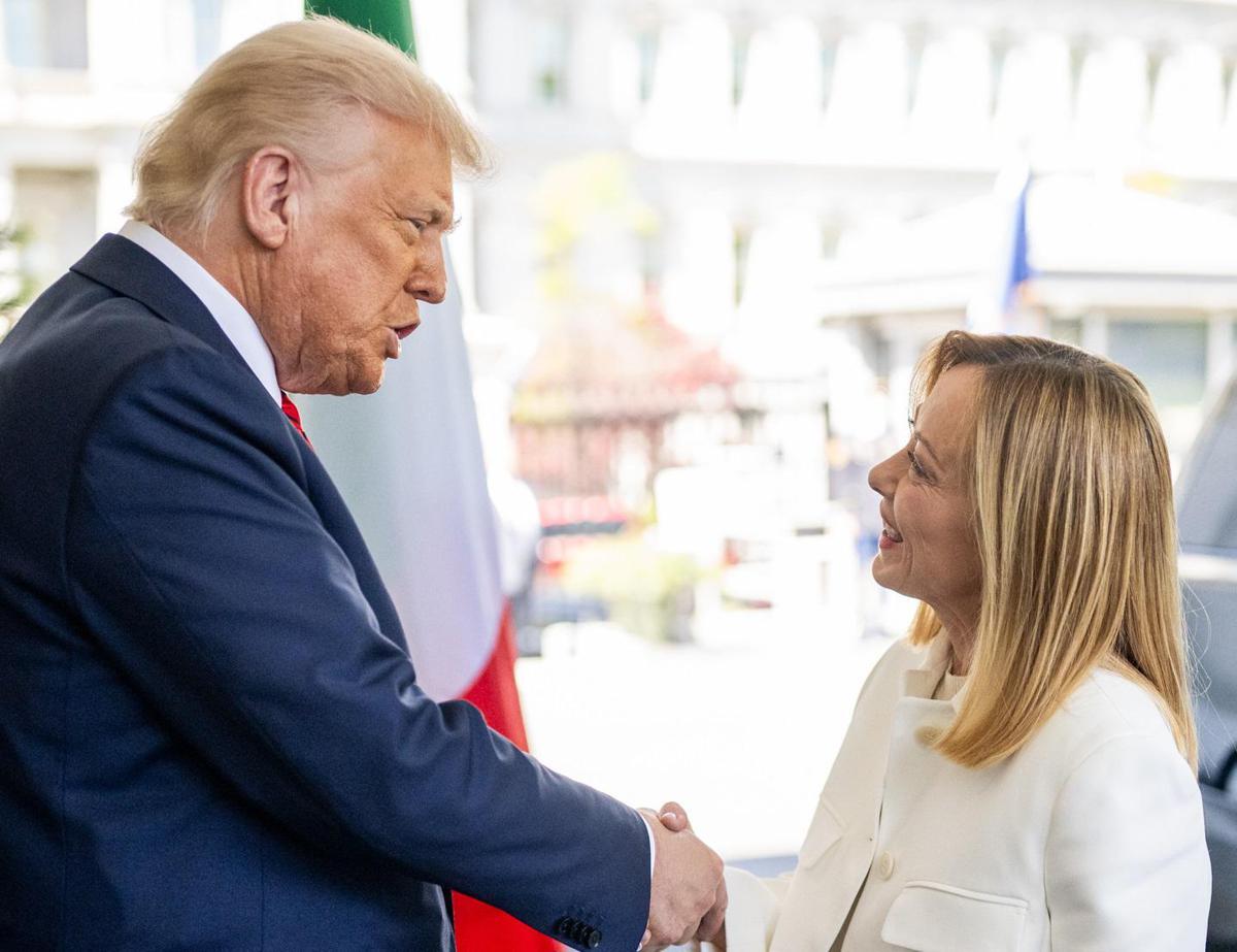 Trump attacca Meloni e tra gli italiani esplode un sentiment negativo all'82% per il presidente Usa - 