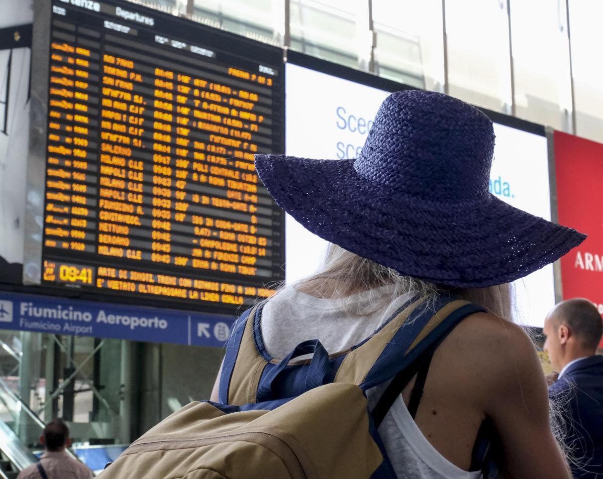 Treni, rallentata tratta Napoli-Roma: linea danneggata e ritardi - 