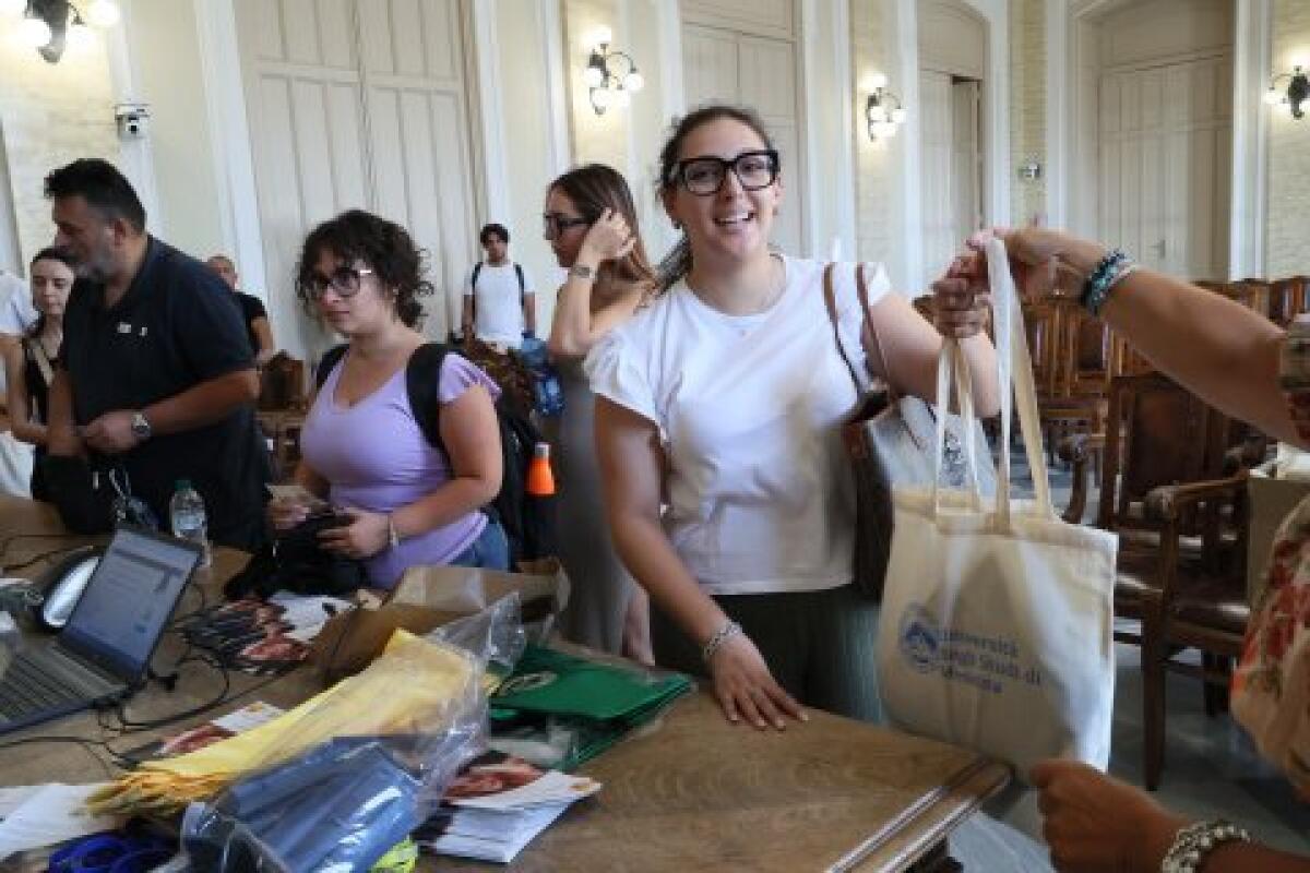 Consegna delle toghe e biglietti: ritiri 6-8 luglio in Rettorato per la cerimonia di Taormina (22 luglio) - 