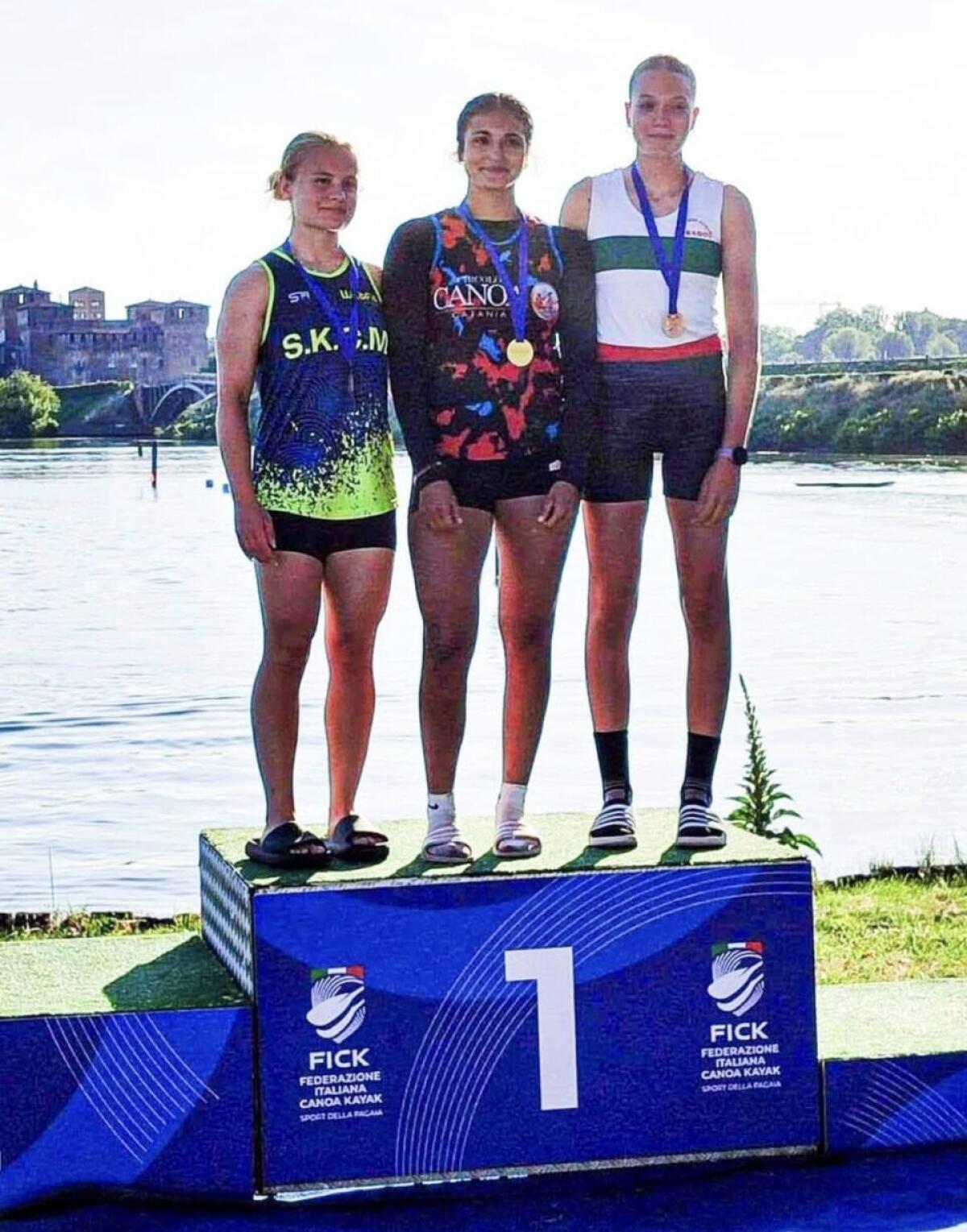 A Mantova vola Anastasia Insabella: triplo oro e spettacolo rossazzurro