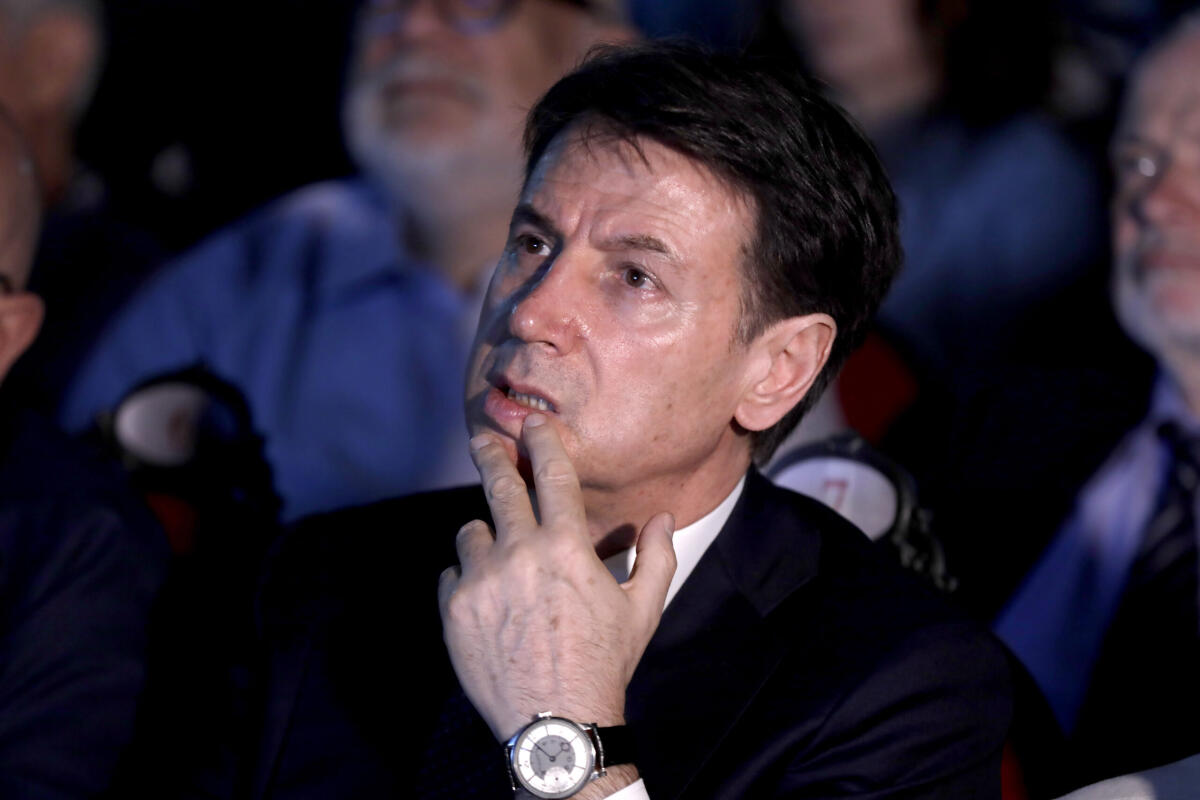 Conte: «Non possiamo dirci di sinistra, siamo progressisti» - 