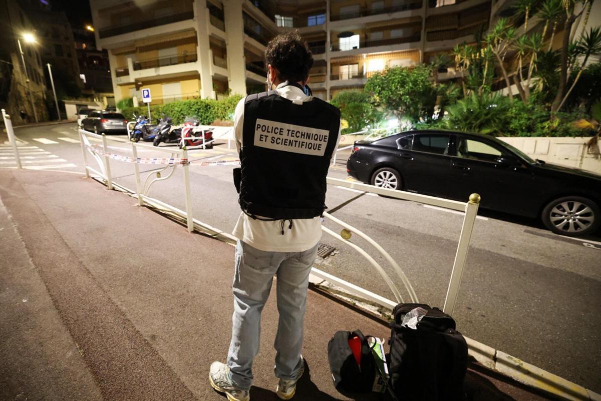 Attentato nel Principato di Monaco, tre feriti nell'esplosione: è caccia all'uomo - 