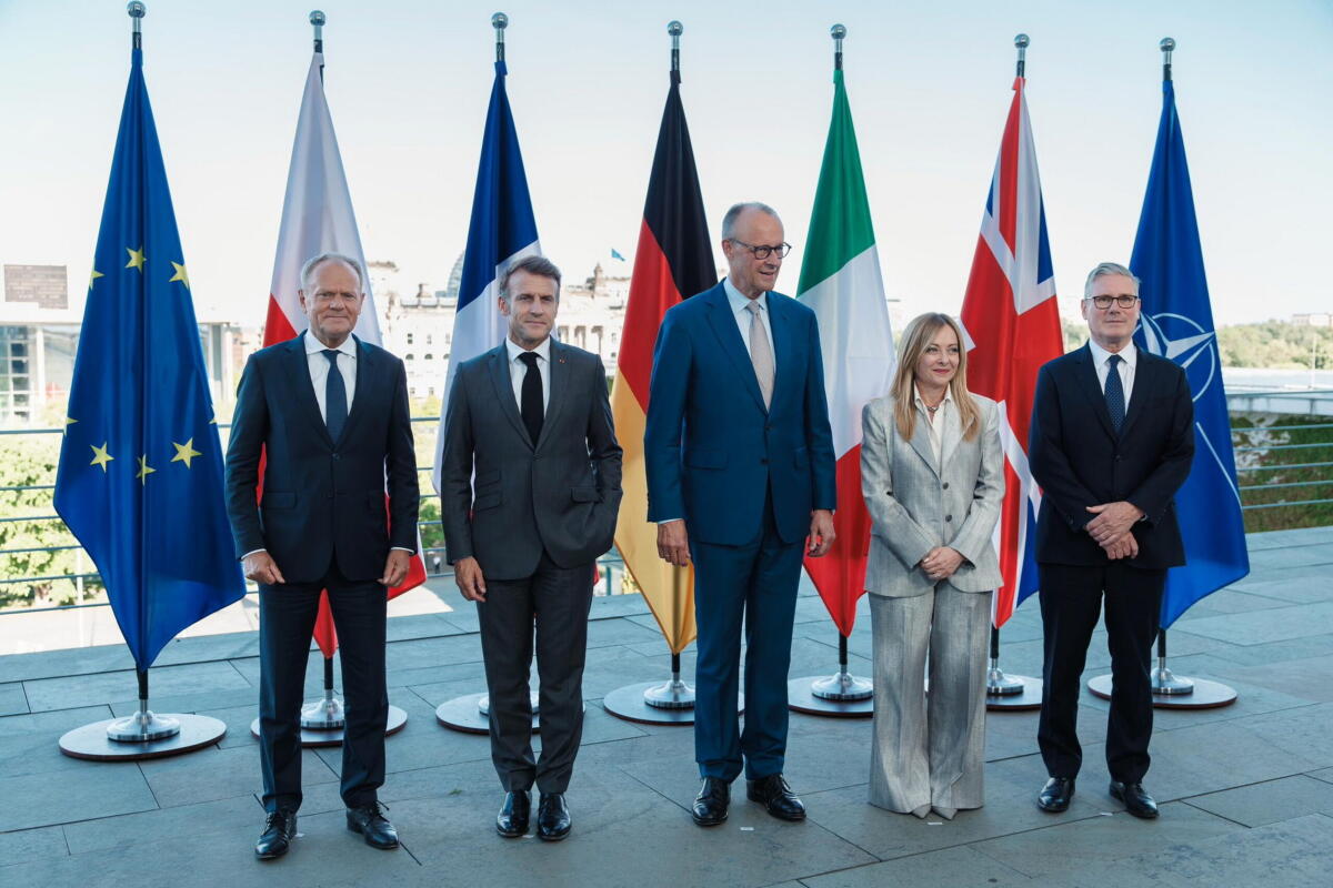 Meloni al vertice E5 a Berlino: rafforzare la componente europea della NATO, sostegno a Kiev e disponibilità sullo Stretto di Hormuz - 