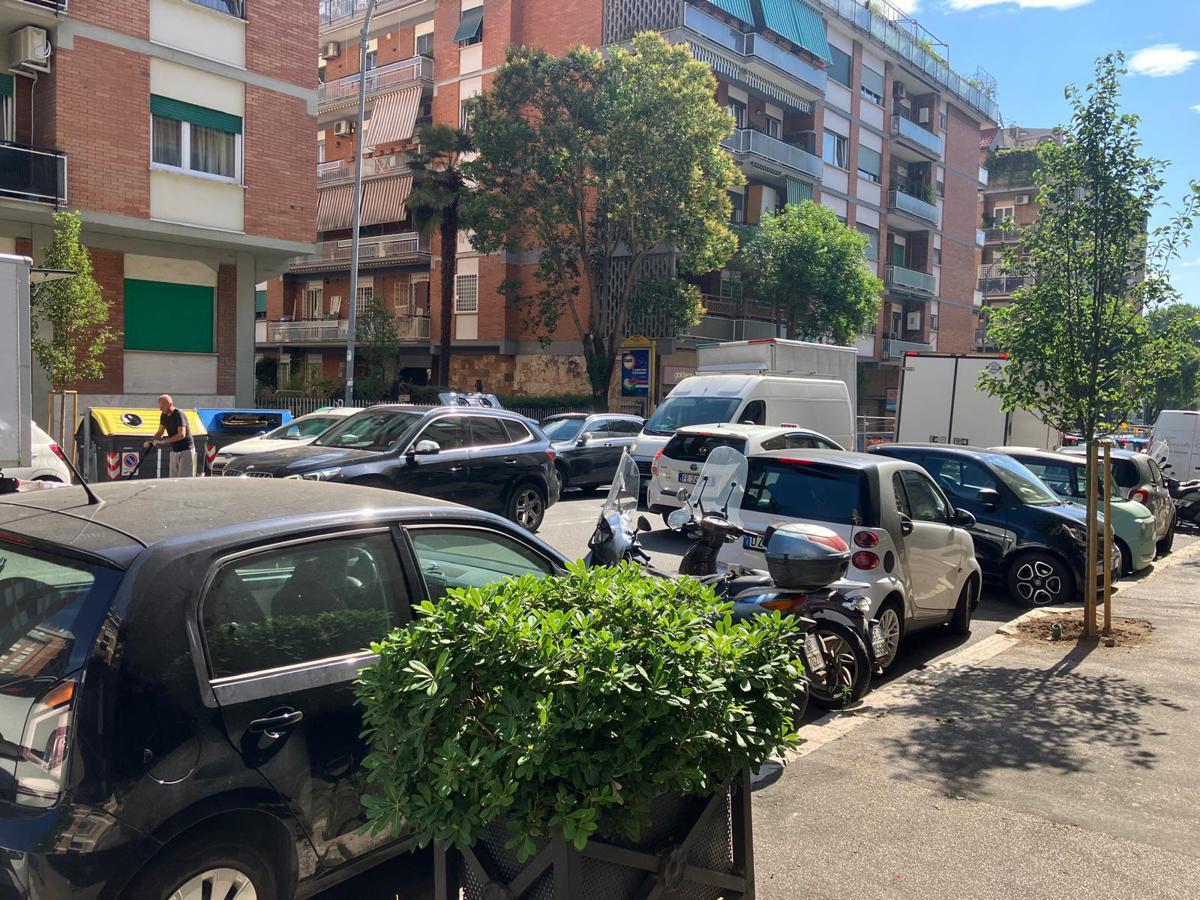 Roma, allarme dei negozianti di Vigna Clara: "Tra black point e cantieri rischiamo il colpo di grazia" - 