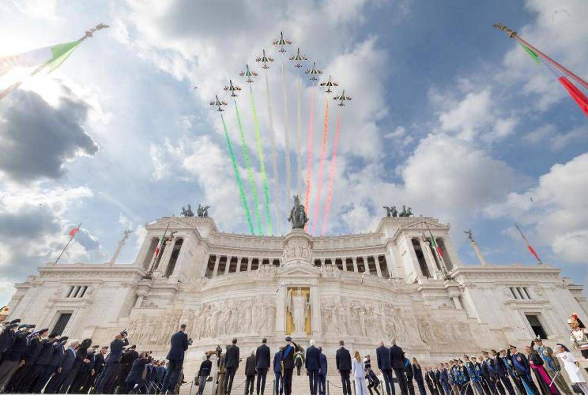 L'Italia celebra gli 80 anni della Repubblica. Mattarella: "Costituzione è nostra 'casa comune'" - 