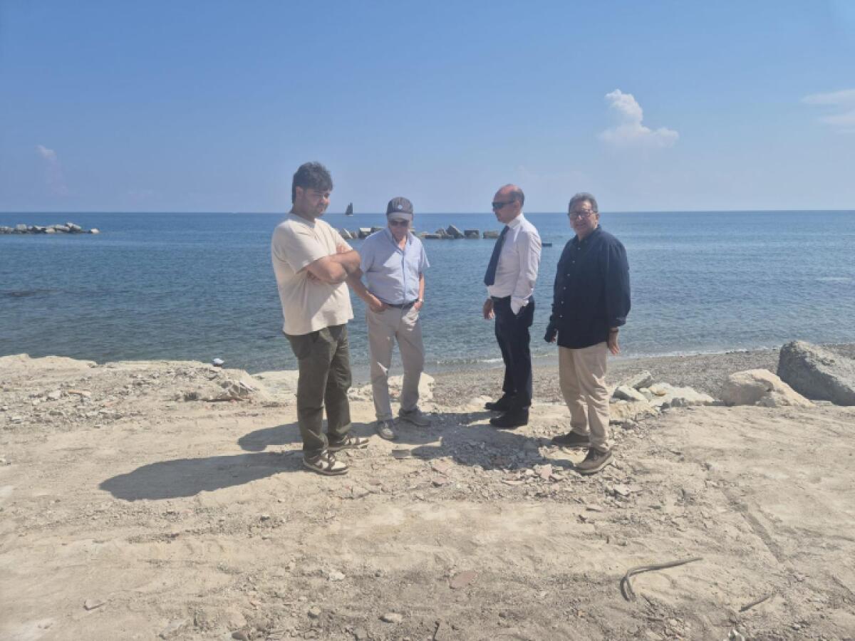 Acqualadroni: avanti i lavori per la sicurezza del litorale e l'accesso al villaggio - 