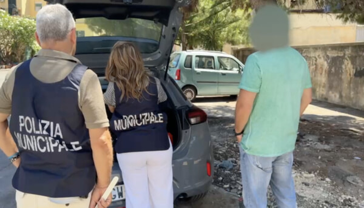 Palermo attiva droni contro l'abbandono di rifiuti: registrazioni e avvisi audio per i trasgressori - 