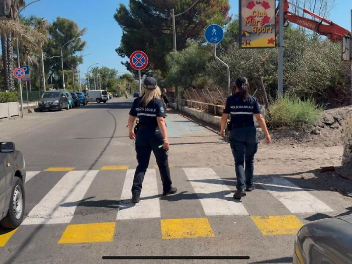 Mascali riattiva le strisce blu a Fondachello e Sant'Anna: proteste di residenti e commercianti - 