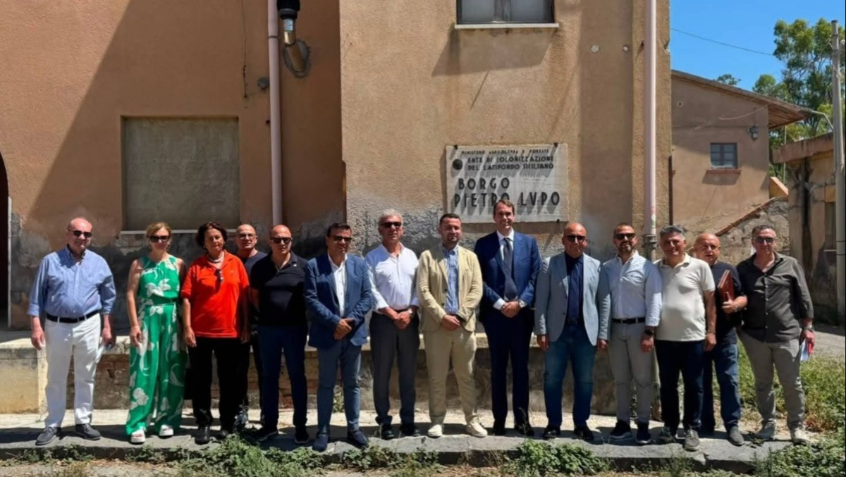 Consegnati i lavori per il recupero del Borgo Pietro Lupo: hub culturale e agricolo a Mineo - 
