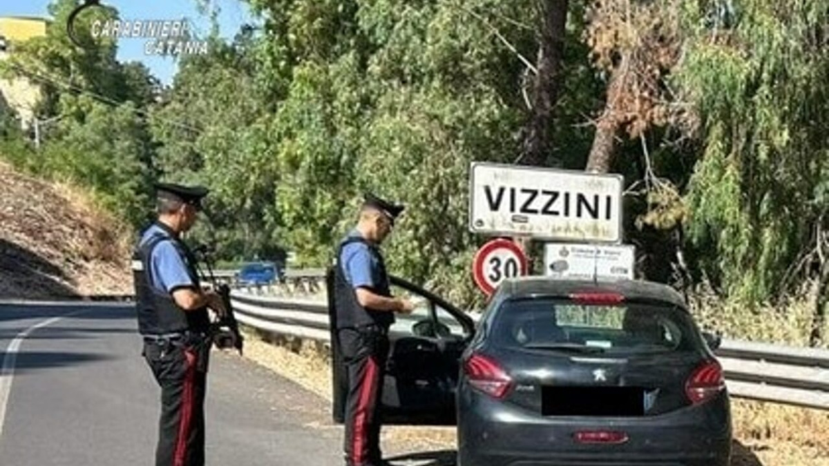 Vizzini, denunciato per tentato omicidio il 38enne che ha investito lo zio - 