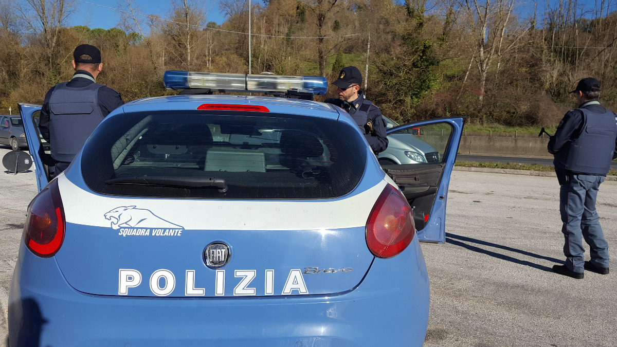 Bronte, controlli straordinari: 120 persone identificate e 58 veicoli ispezionati - 