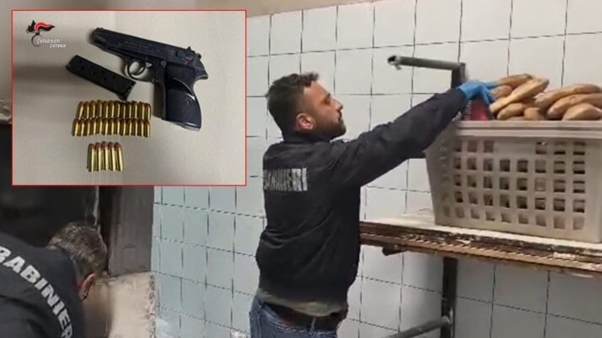 Misterbianco: panettiere arrestato, pistola nascosta in un sacco di sesamo - 