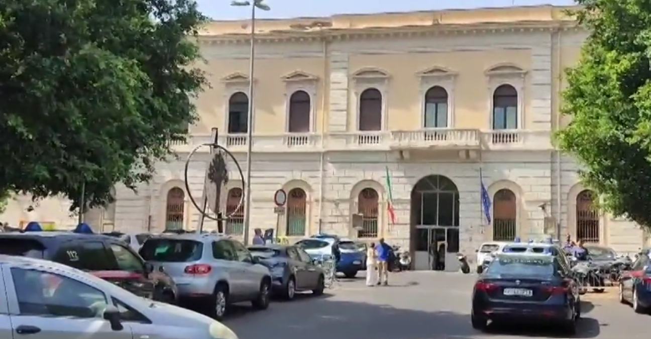 Rivolta a Piazza Lanza: sommossa nella casa circondariale di Catania, agenti feriti - 