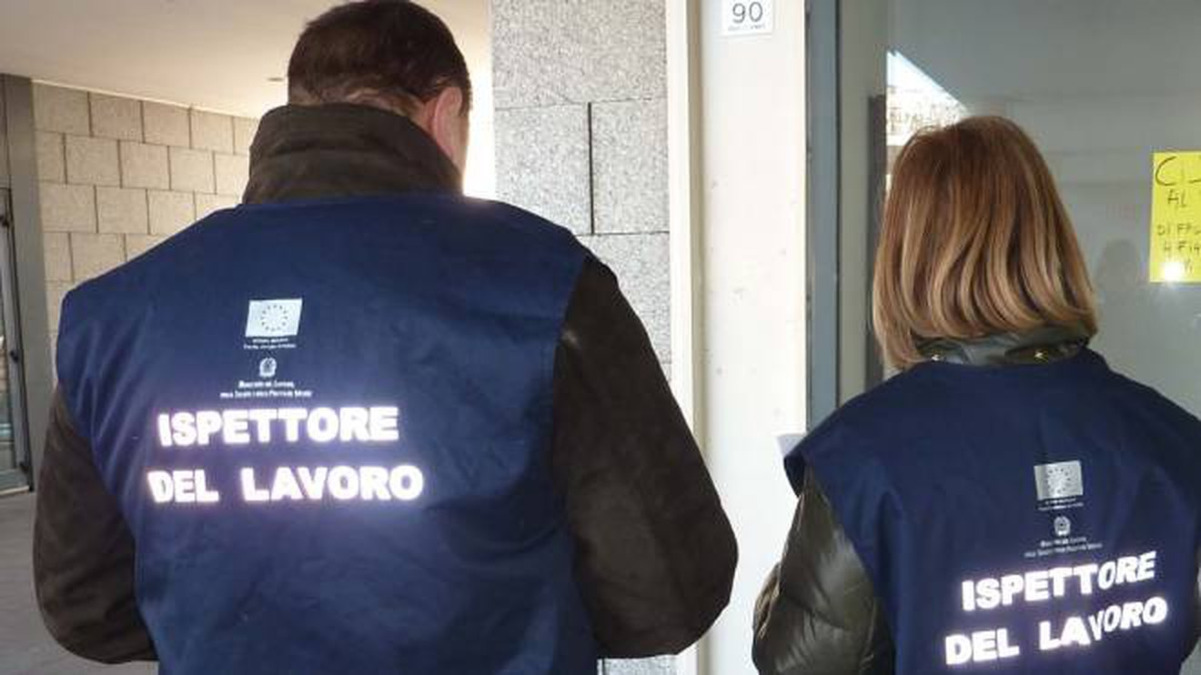 Palermo: ispettorato scopre 5 lavoratori in nero, sospese 4 attività e sanzioni per oltre 32.000 euro - 