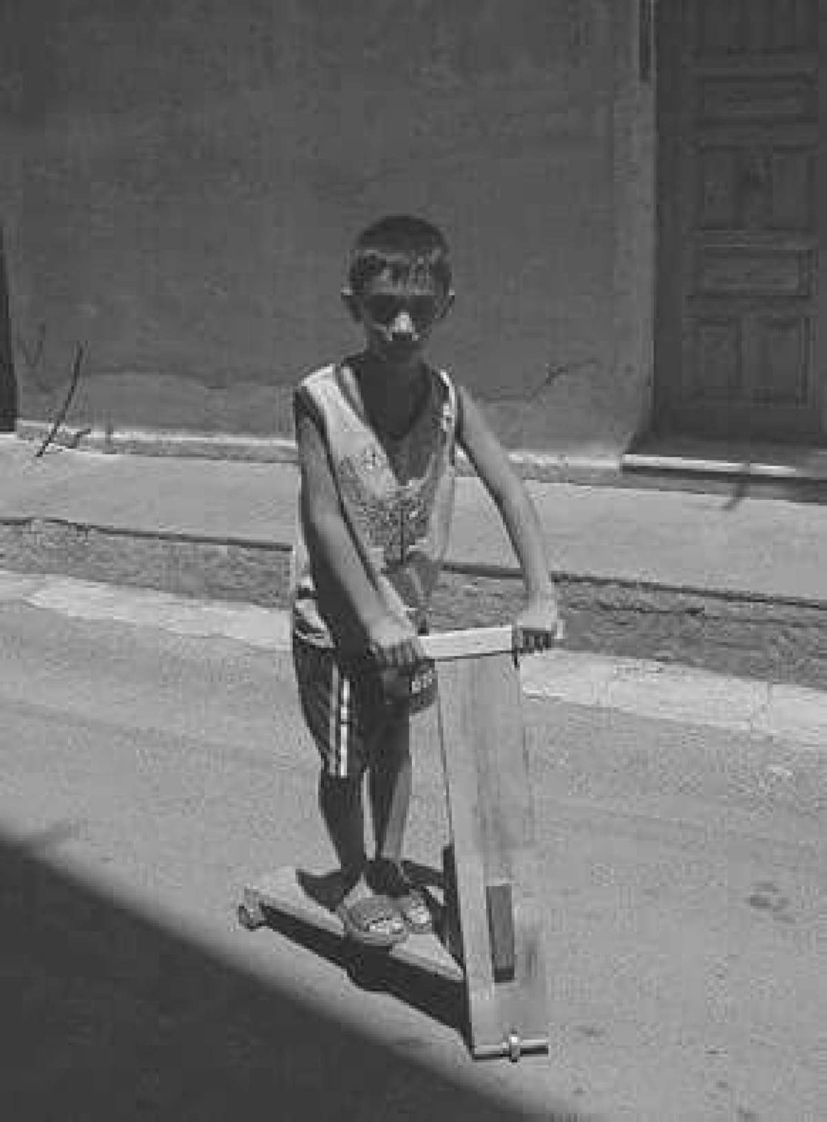 Quando il monopattino era di legno e bastava per divertirsi - 