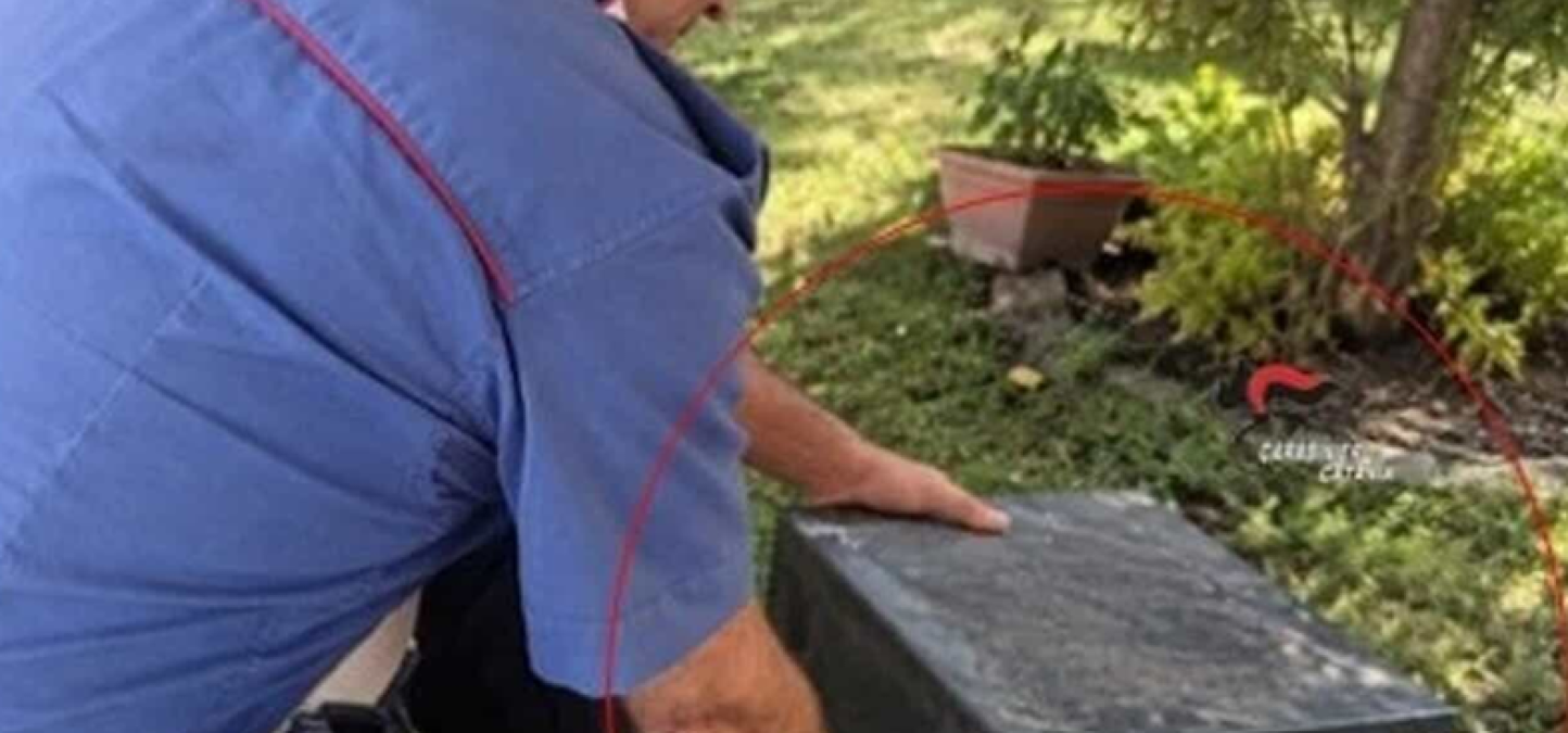 Catania: getta dal balcone una cassaforte con oltre 1 kg di droga, arrestato 47enne - 