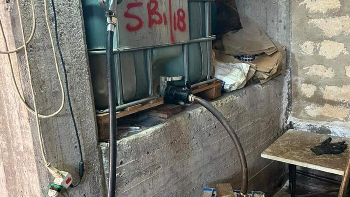 Palagonia: sequestrati 1.000 litri di gasolio agricolo venduto in un distributore abusivo - 