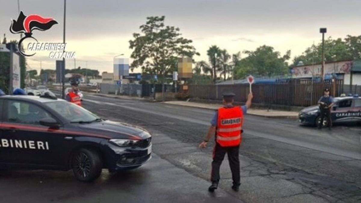 Controlli a San Gregorio e Valverde: 6.000€ di sanzioni, 18 persone identificate e un giovane segnalato per droga - 