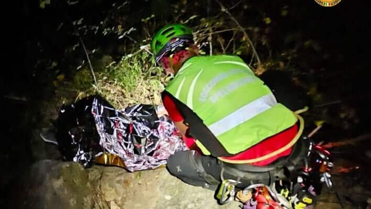 Anziano di Catania soccorso a Castelbuono dopo la caduta in un canalone - 