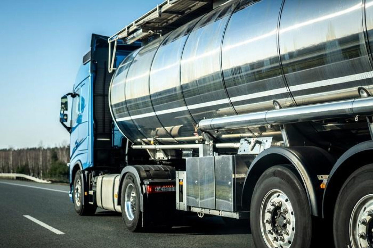 Autotrasportatori siciliani minacciano nuovo blocco dei porti per il caro carburante - 