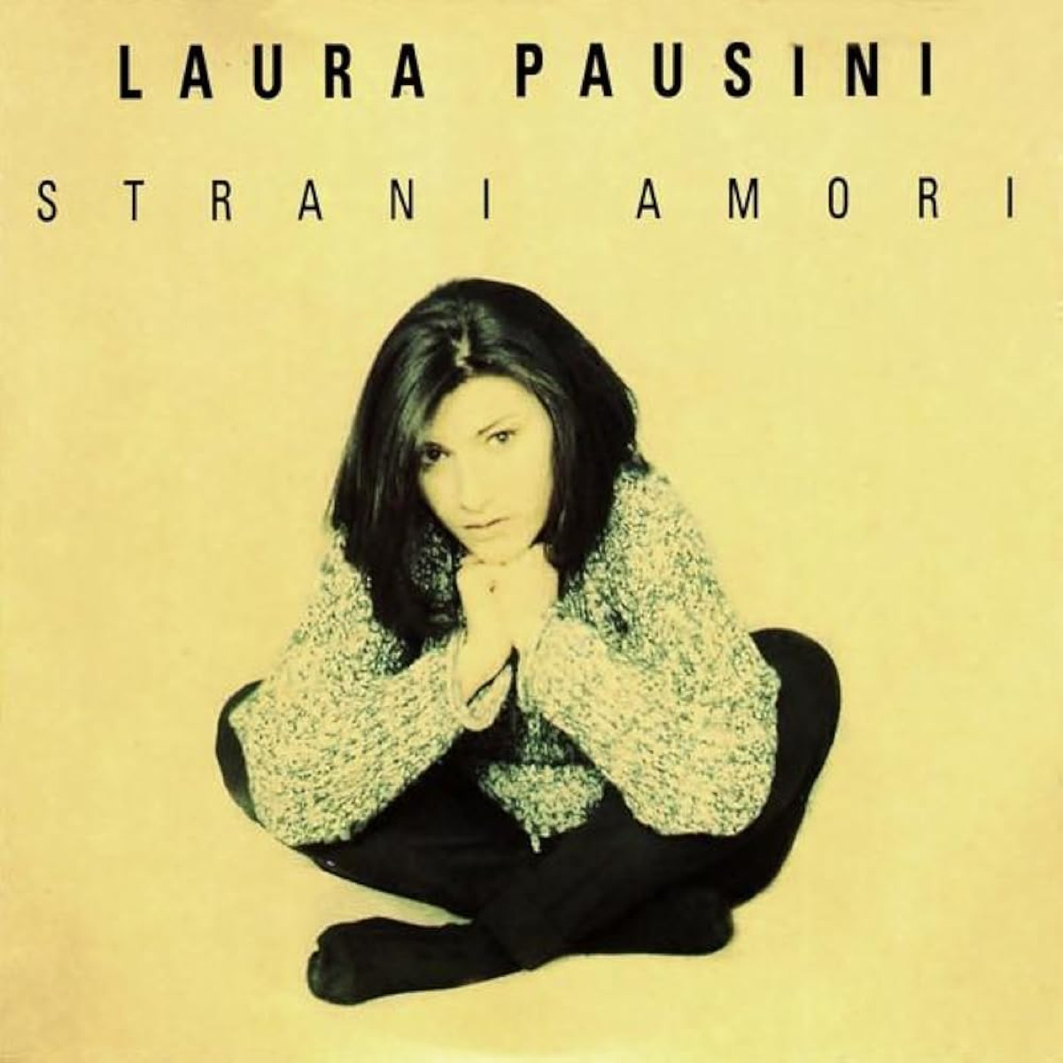 Strani amori: la canzone di Laura Pausini che emoziona ancora oggi - 