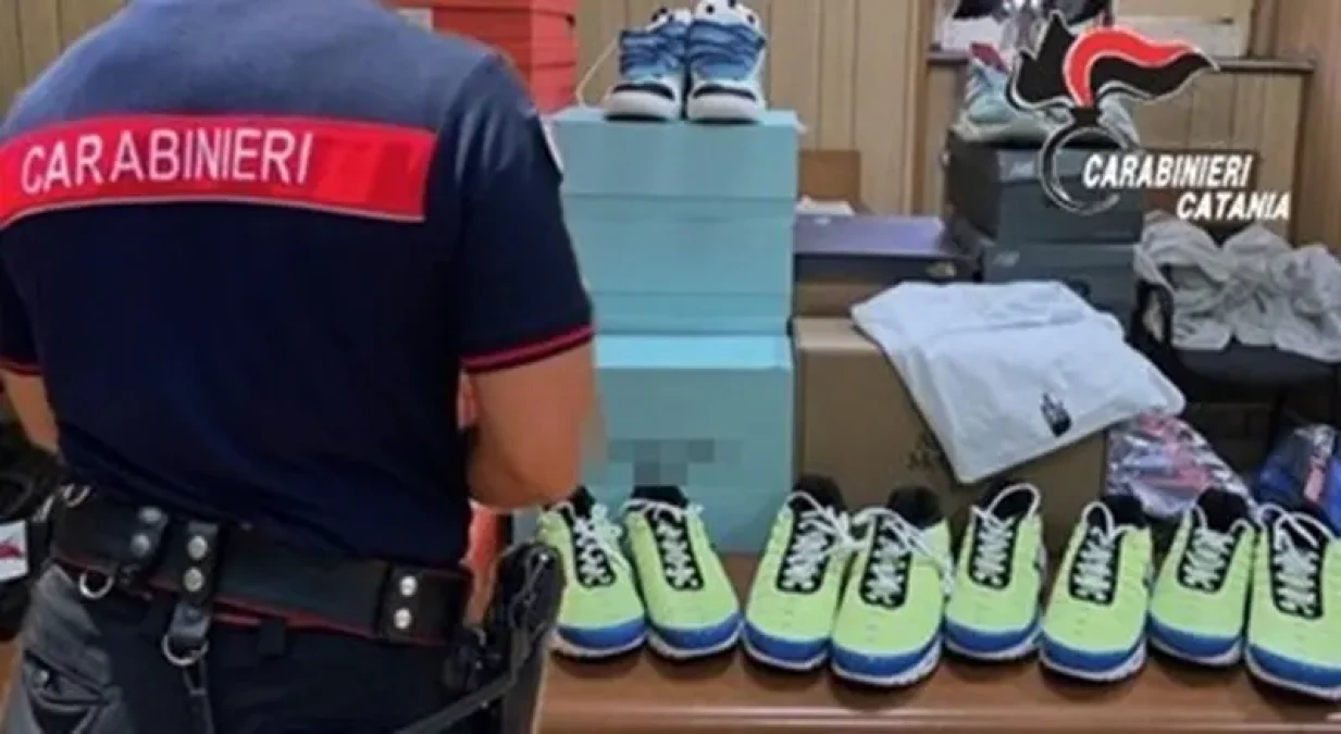 Catania: denunciato 41enne per commercio di capi contraffatti, oltre 100 articoli sequestrati - 