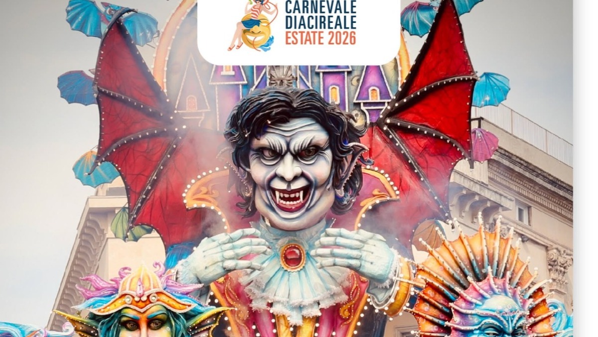 Il Carnevale di Acireale torna d'estate: carri allegorici in serata l'1-2 e l'8-9 agosto 2026 - 