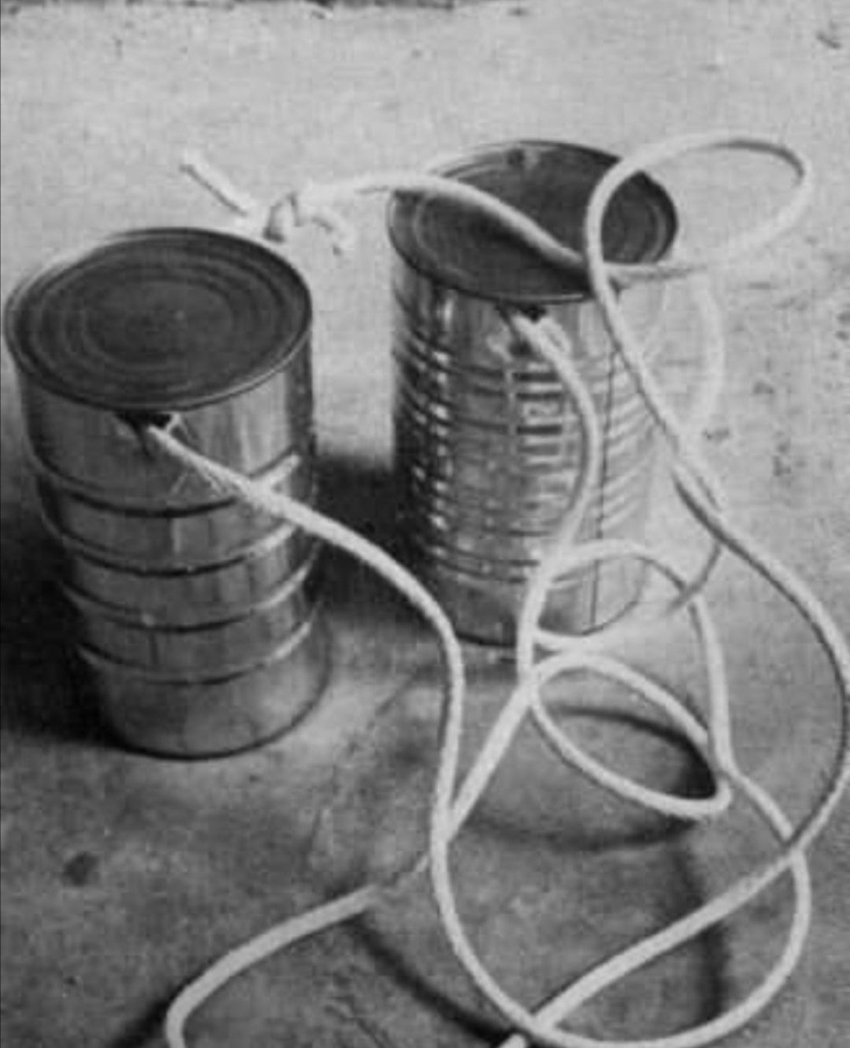 Il telefono con i barattoli: il gioco che univa davvero i bambini - 