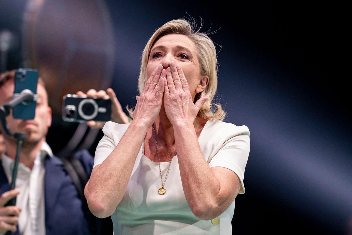 Francia, Le Pen ricorre in Cassazione e si candida alle presidenziali: gli scenari - 