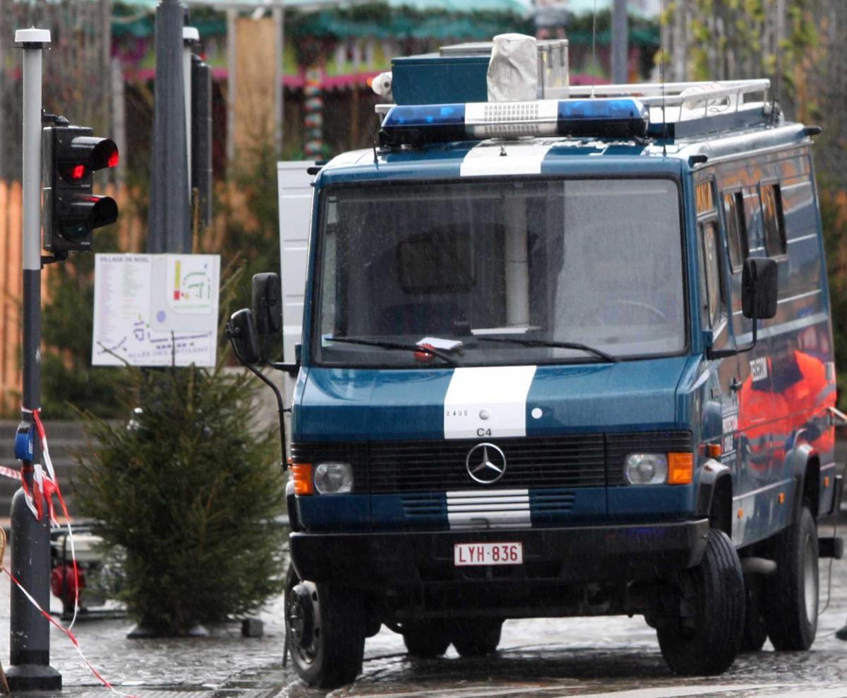 Belgio, incendio in un palazzo ad Anversa: diversi morti e feriti - 