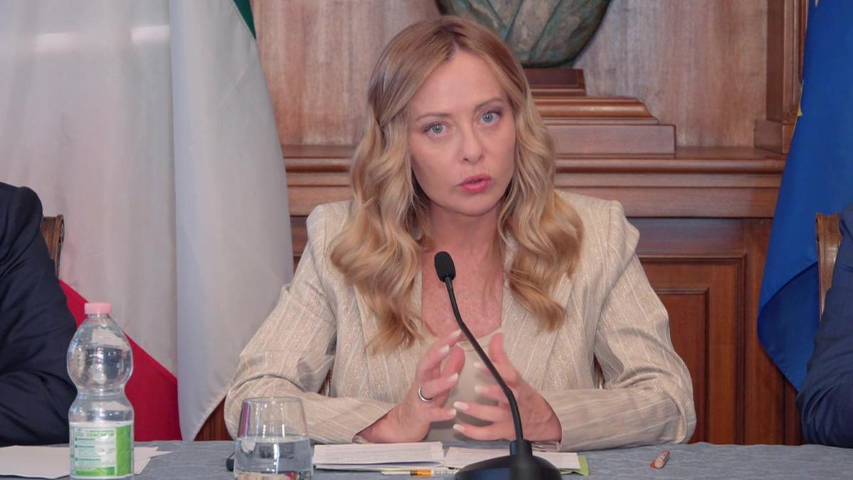 Palermo, Meloni: "Kalashnikov non si vedevano da tempo, non escludo uso esercito" - Video - 