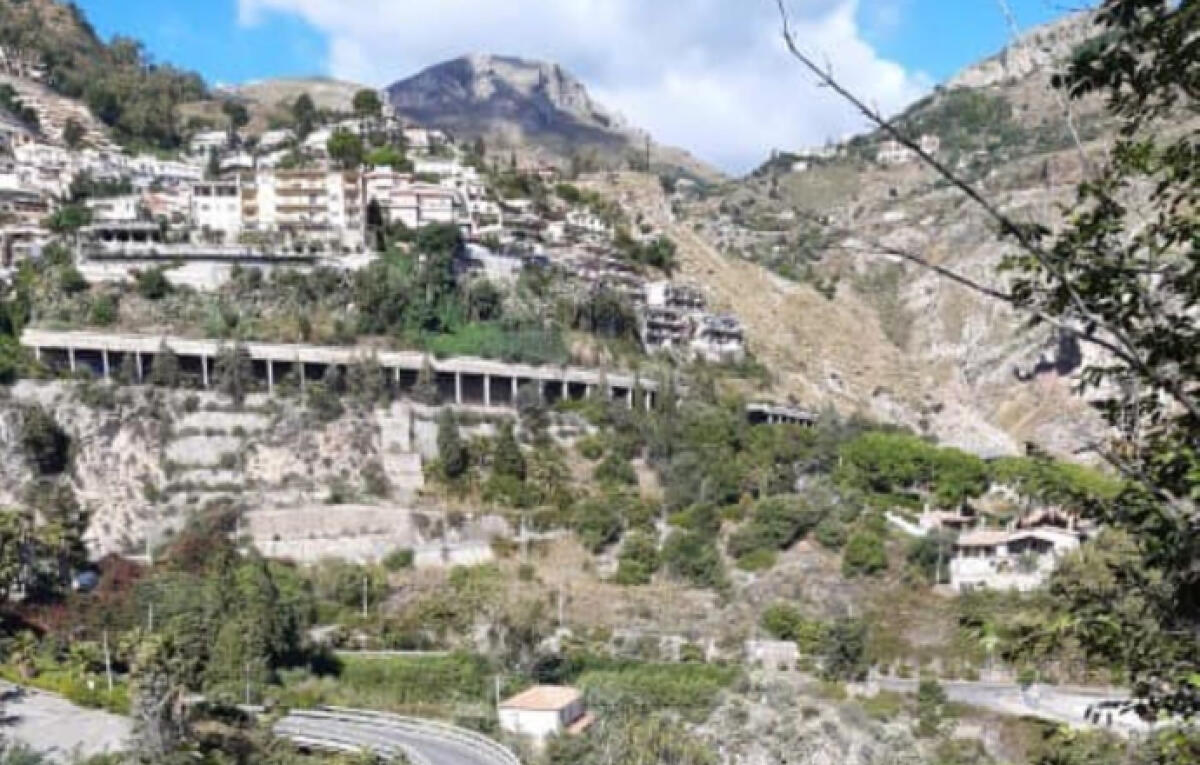 Taormina: gara da 676.000 € per il consolidamento della contrada Costa Don Lappio - 