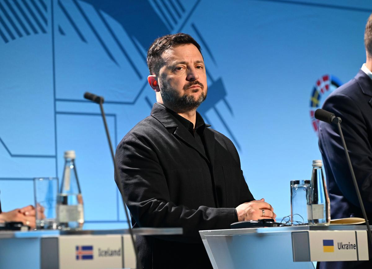 Ucraina, Zelensky annuncia rimpasto di governo: la nuova strategia politica - 