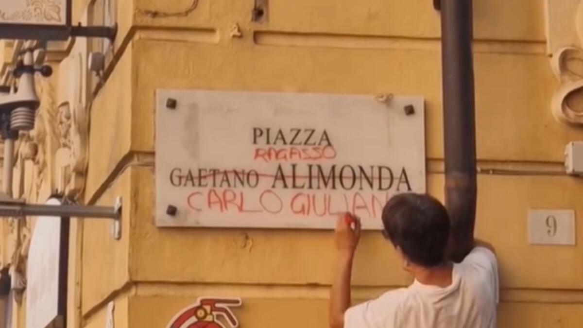 A 25 anni dal G8, a piazza Alimonda si rinnova il ricordo di Carlo Giuliani - 