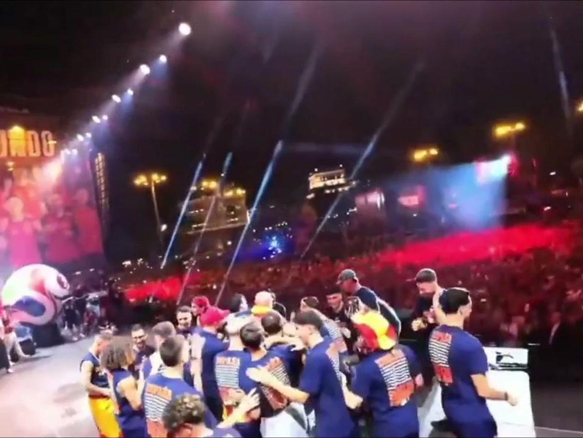 Spagna, De la Fuente cantante nella festa mondiale - Video - 