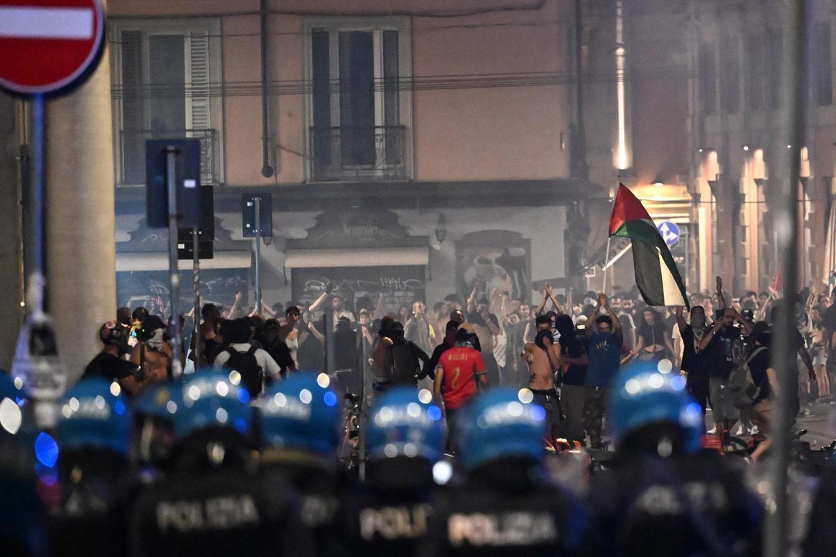 Caso Fakir, le reazioni all'intervista al poliziotto. Fratelli d'Italia: "Lepore deve dimettersi" - 