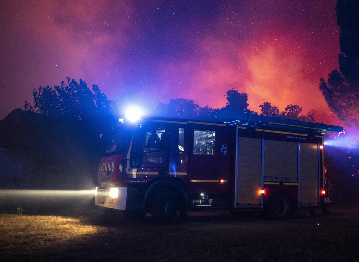 Incendi devastano Francia e Spagna, oltre 200mila evacuati - 