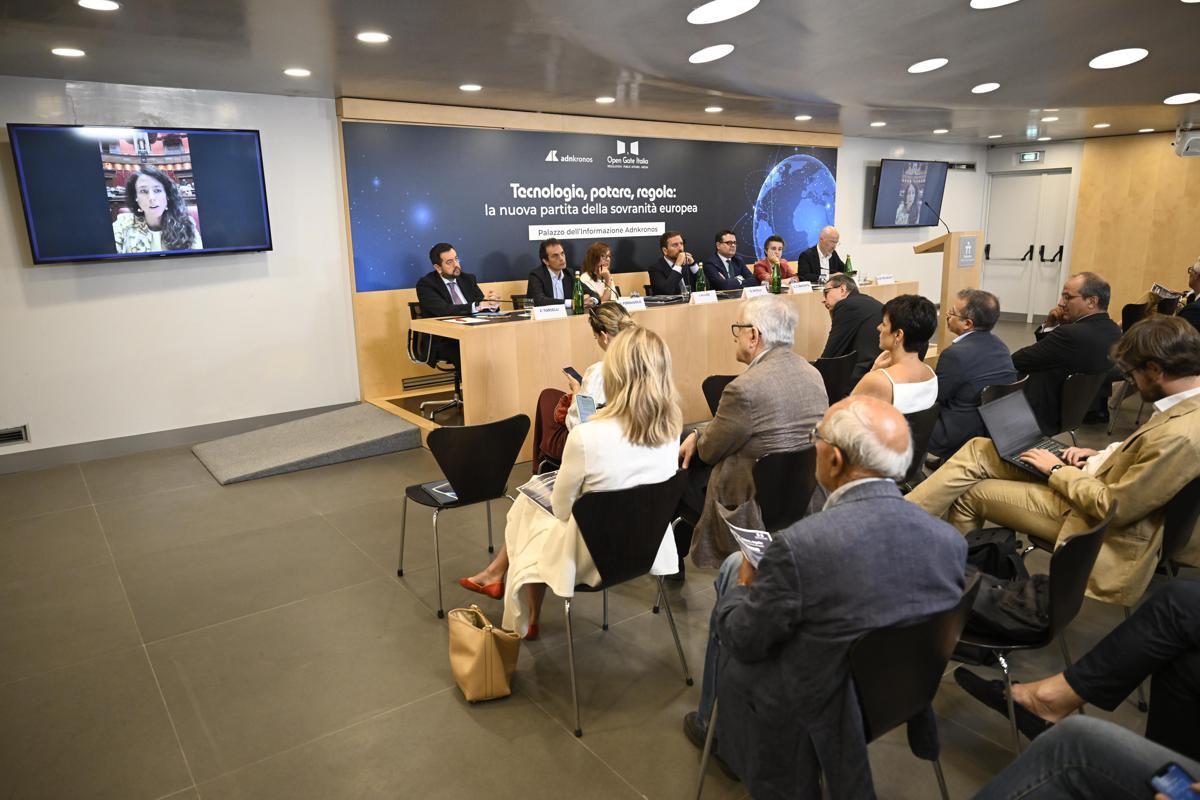 Pastorella: "All'Ue servono investimenti, campioni industriali e una strategia sui data center" - 