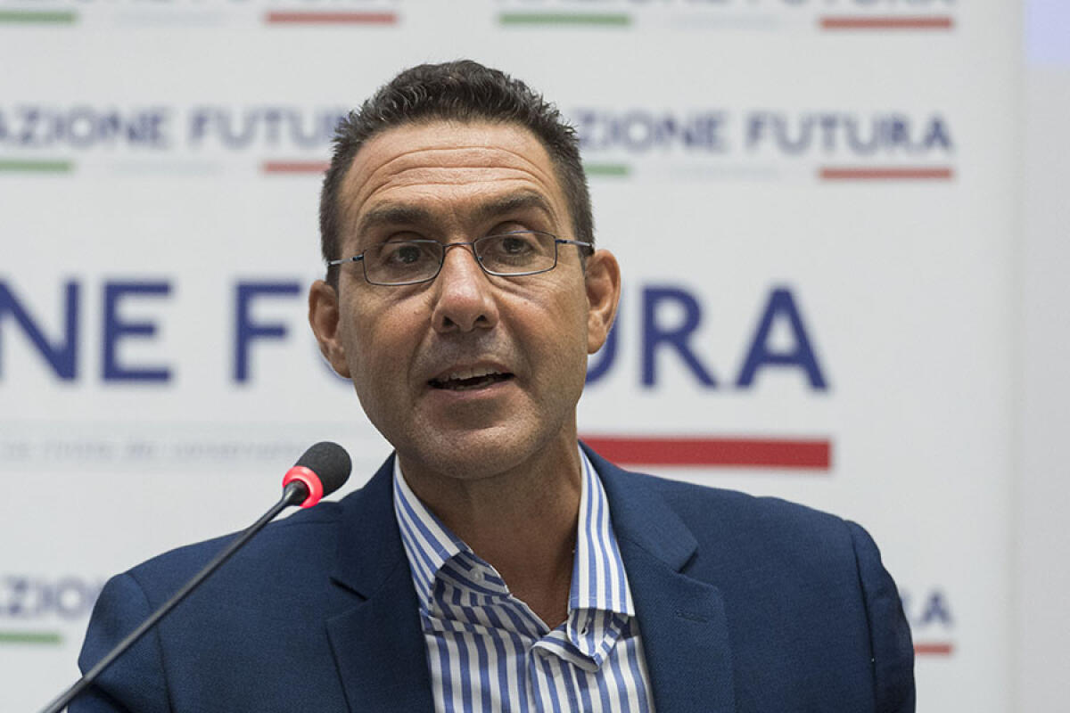 Vannacci attacca la legge elettorale: «Così si sistemano mogli, amanti, amichette e igieniste» - 