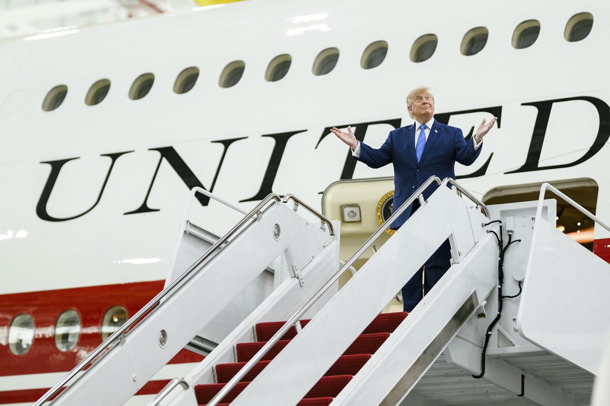 Scoop su Air Force One donato dal Qatar, Nyt nel mirino di Trump: mandati di comparizione per i reporter - 
