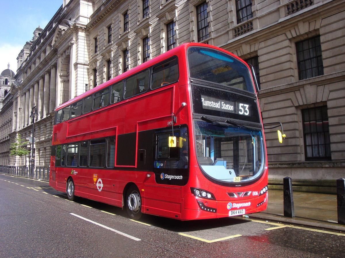 Gb, i celebri bus rossi 'parlano' cinese: svolta green a Londra con l'aiuto di Pechino - 