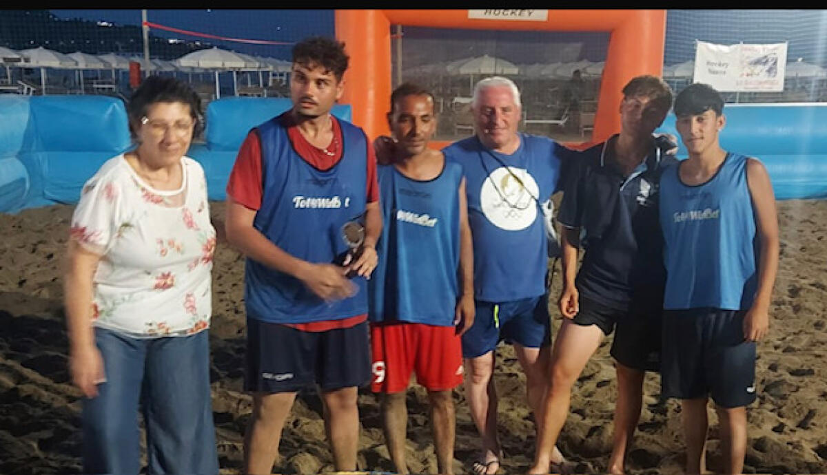 Nike Beach Hockey Cup a Giardini Naxos: la SSD UniMe sfiora il trionfo, Recanati vince 5-4 all'ultimo respiro - 