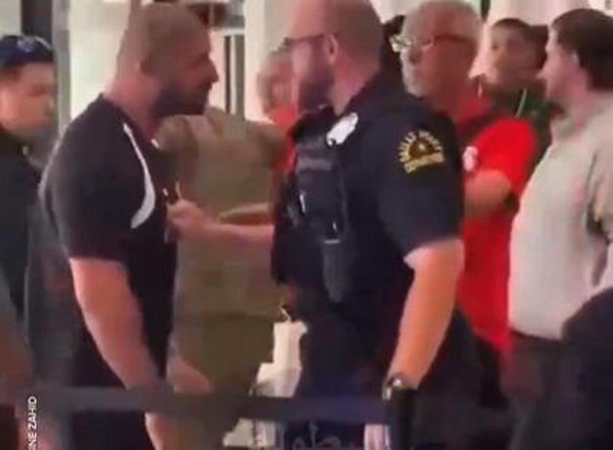 Mondiali, Egitto arriva a Dallas: 'rissa' con polizia all'aeroporto - 
