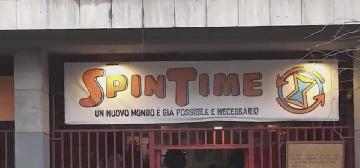 Incendio allo Spin Time a Roma: evacuazione e scontro politico su sgombero e sicurezza - 