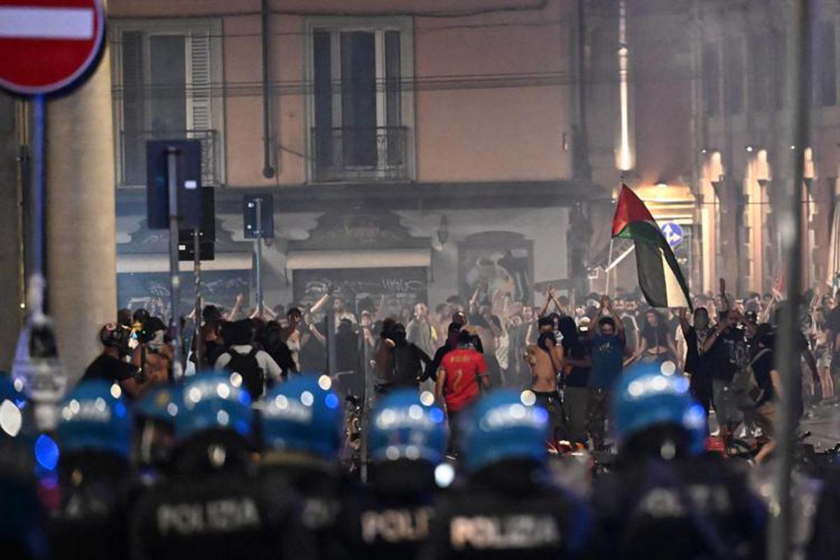 Disordini a Bologna dopo la morte di Fakir: 12 indagati - 