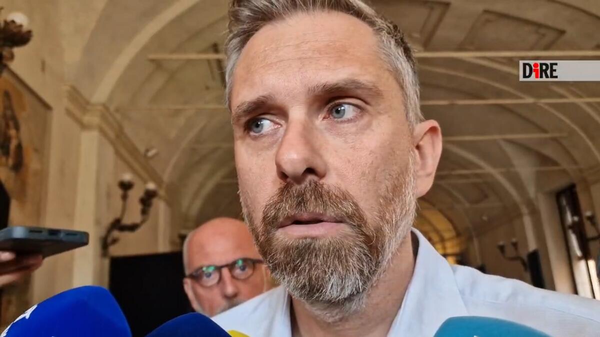 Bologna, il sindaco Matteo Lepore sotto scorta dopo minacce online: «Sono nelle mani dello Stato» - 